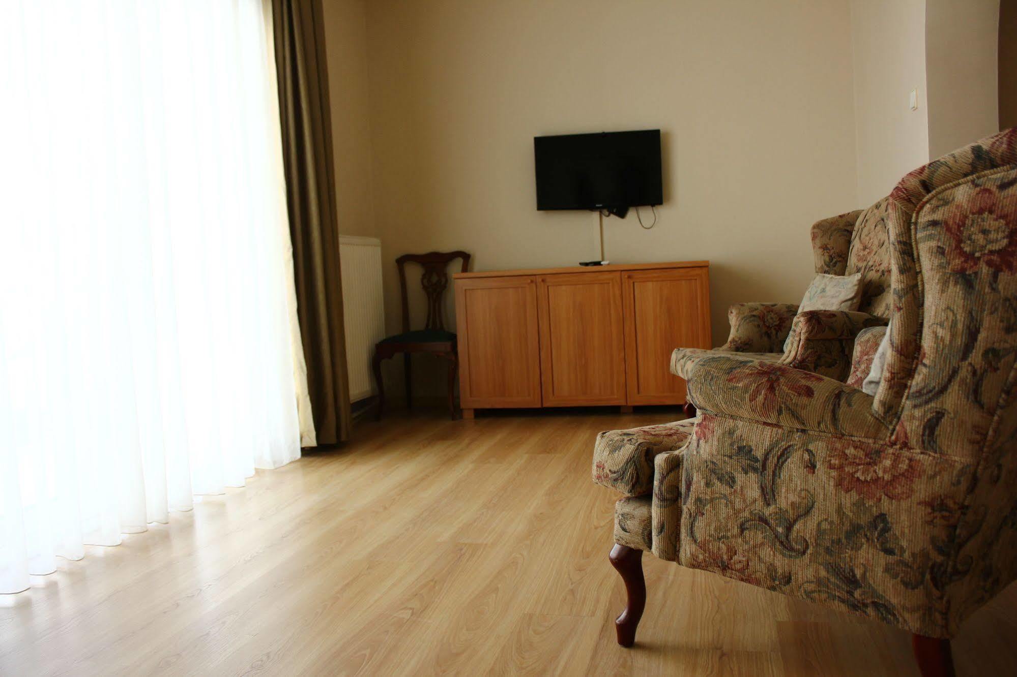 Bueyuekada Apart Hotel - Yeni Apart Adalar Exterior photo